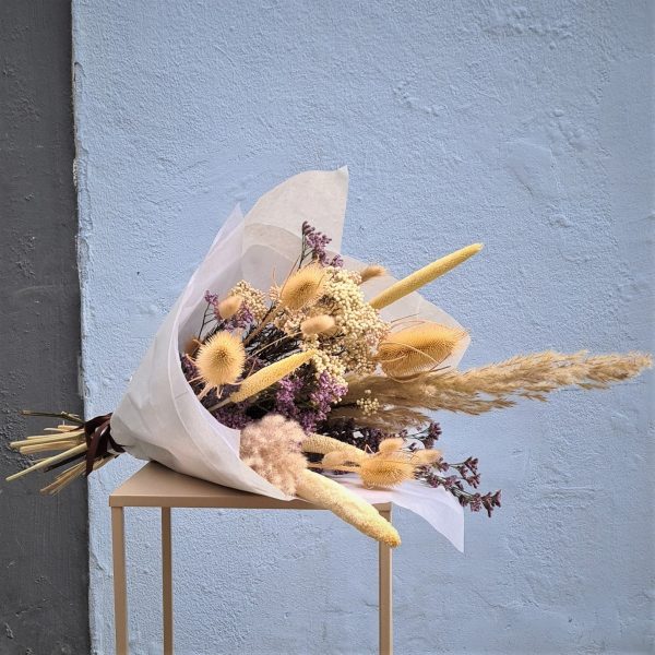Evighedsblomster i lyse toner