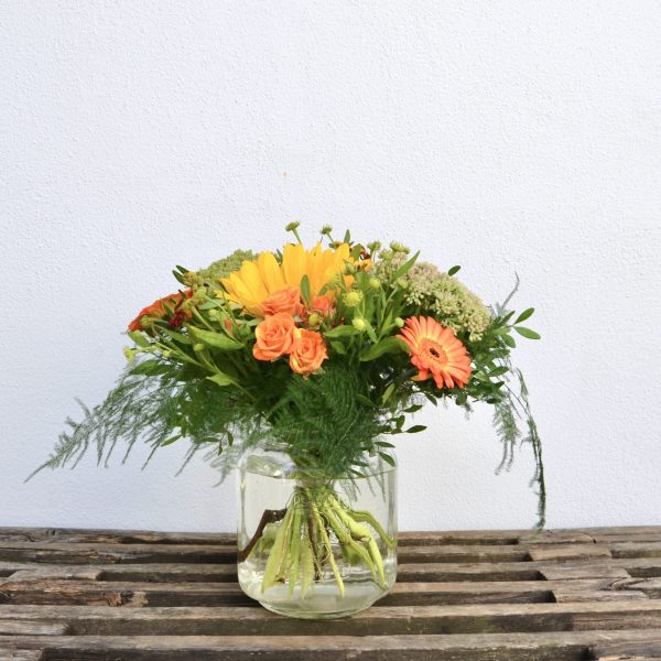 Farverig, orange buket