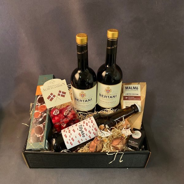 Stor gavekurv m. vin, øl og lækkerier
