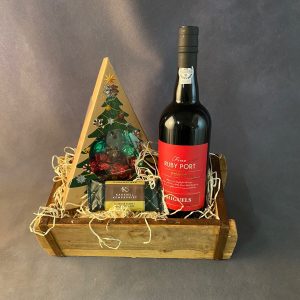 Gavekurv m. Portvin & Julelækkerier