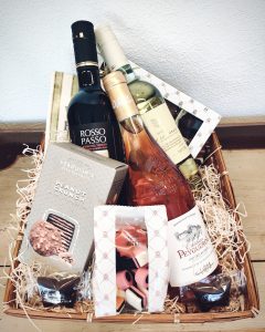 Gavekurv, vin & specialiteter